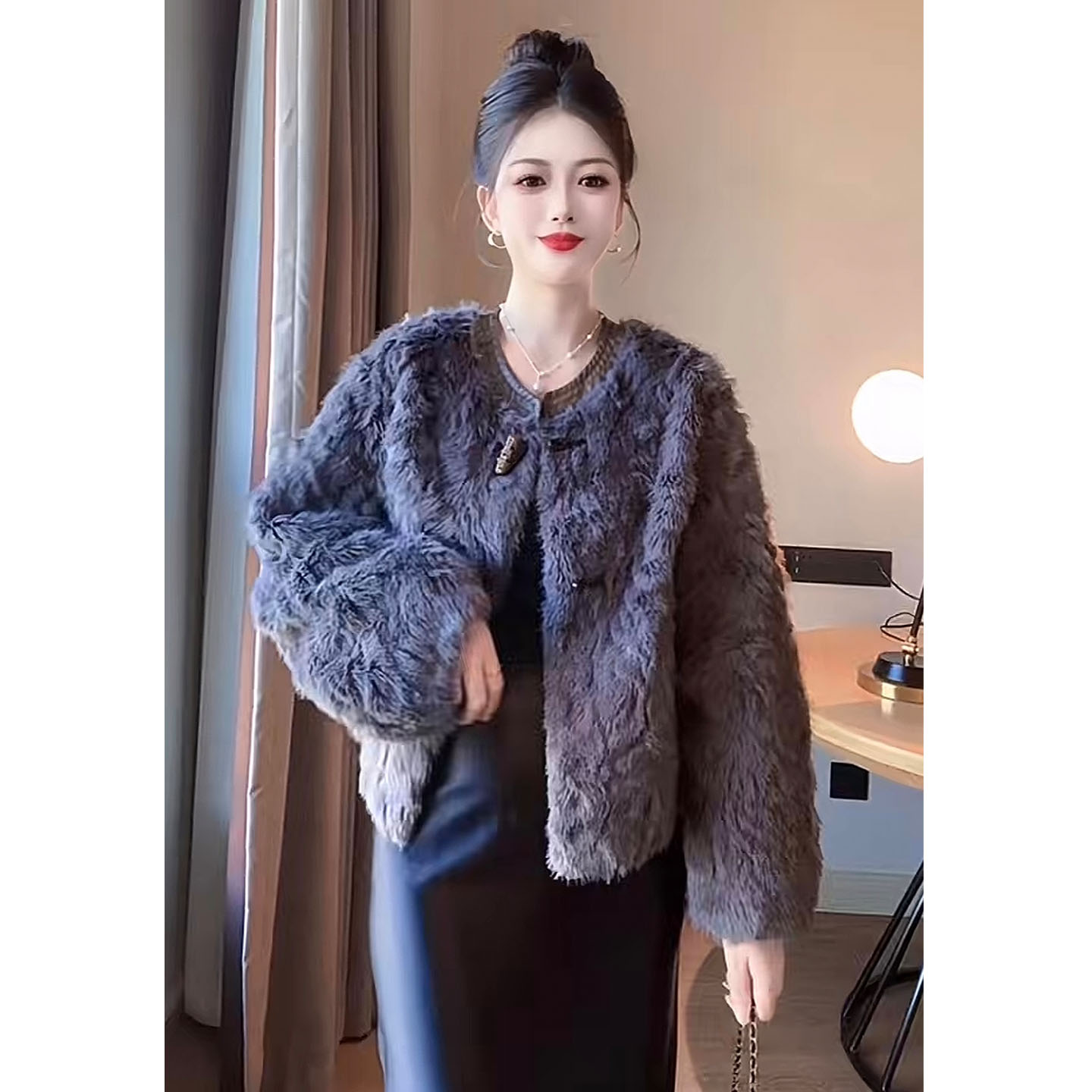 冬季洋气圆领气质皮毛一体上衣