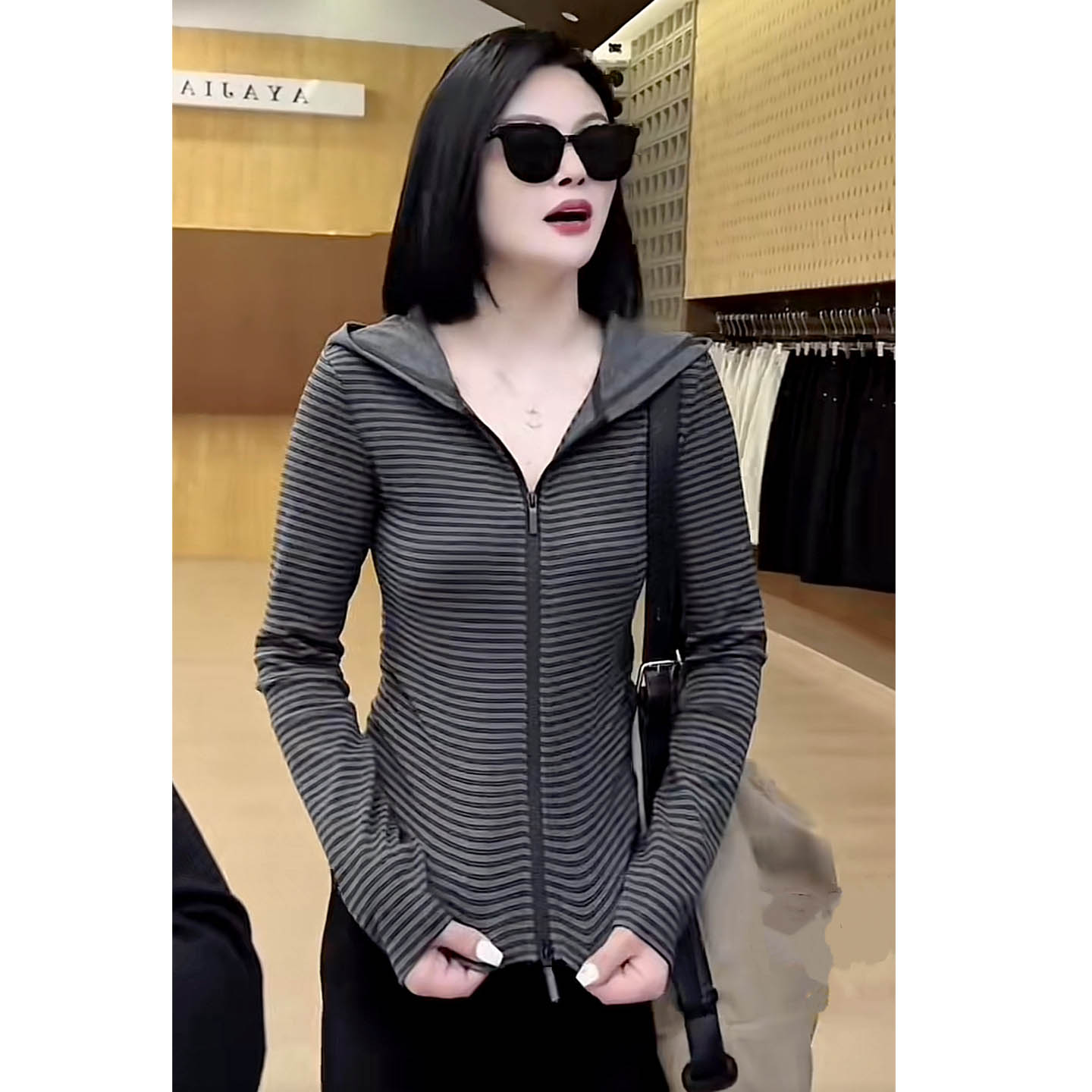 条纹连帽卫衣外套女修身开衫长袖