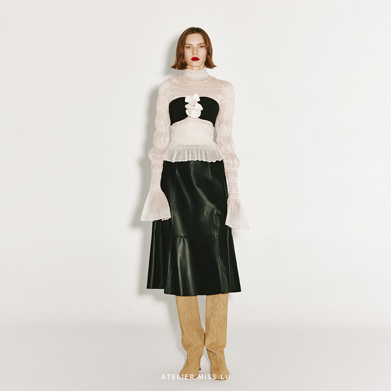 立体兰花裁片抹胸上衣