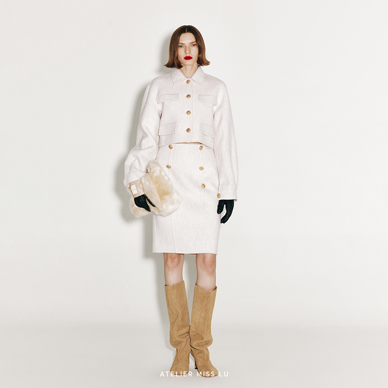 复古镂空花扣绵羊毛双面呢短外套