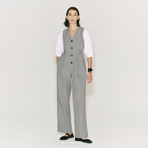 缝线设计可调节腰带中袖连体裤