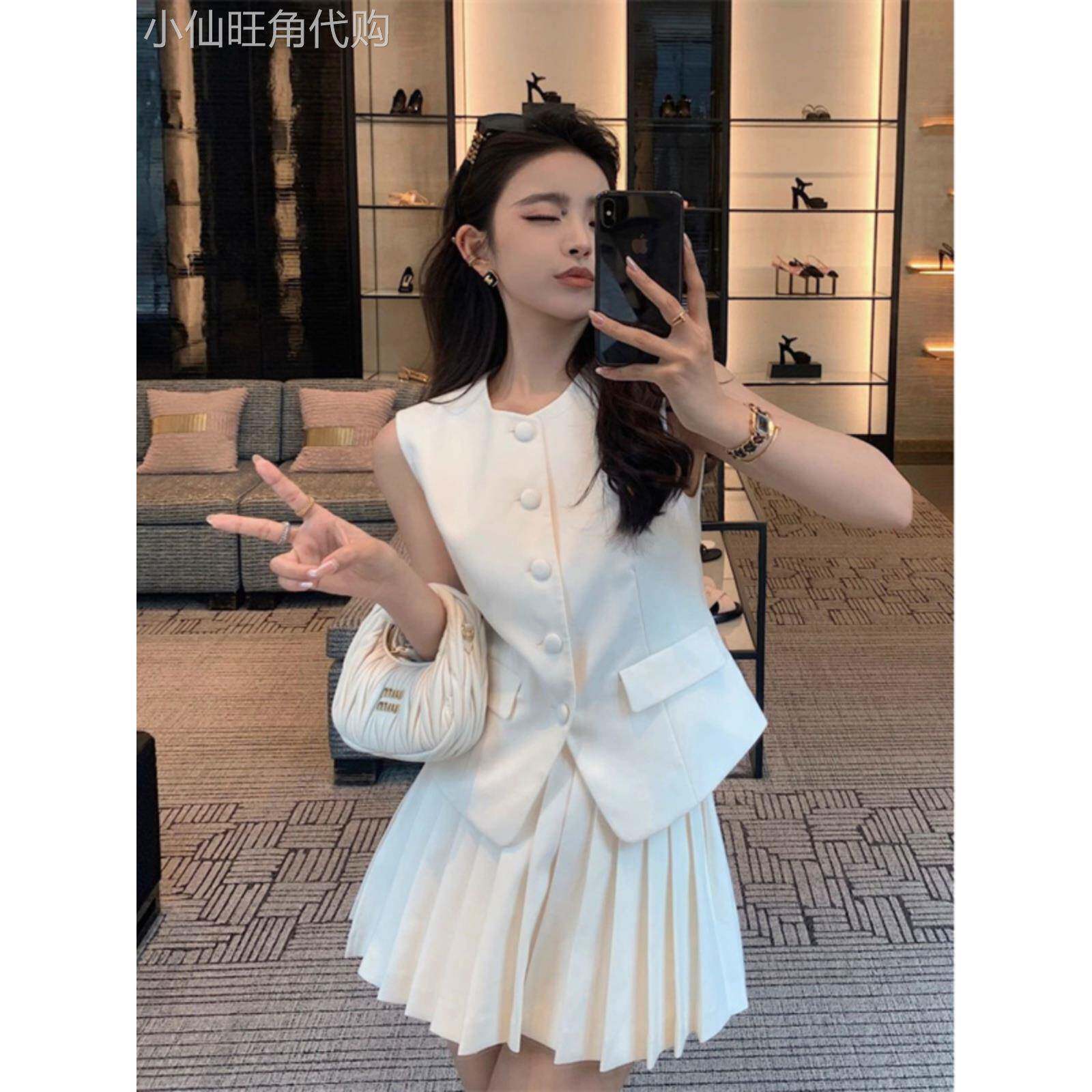 学院风白色马甲套装裙女夏干练气质百褶半身裙高级感小洋装两件套