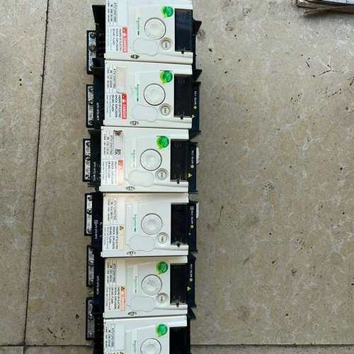 议价220v施耐德12变频器0.75kw（ATV12H075M2