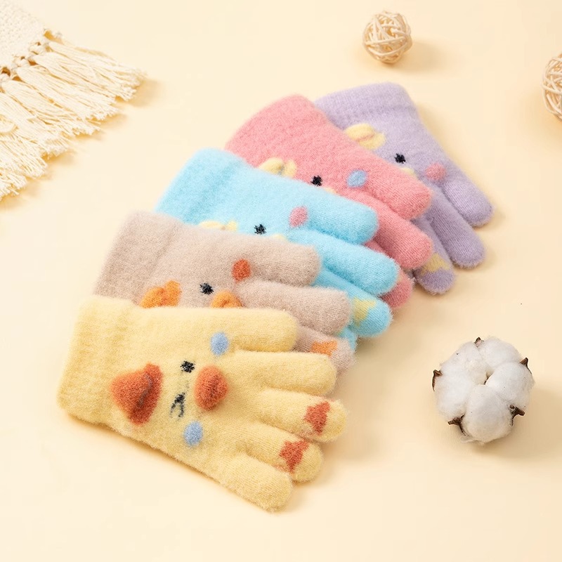 日本品质儿童手套冬保暖五指男女童可爱幼宝宝卡通小鸭子户外游玩