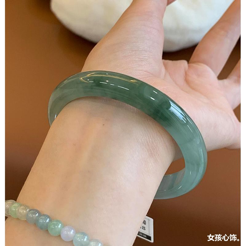 日本品质冰糯种半山水油青翡翠手镯女款天然缅甸翡翠飘花飘绿正圈