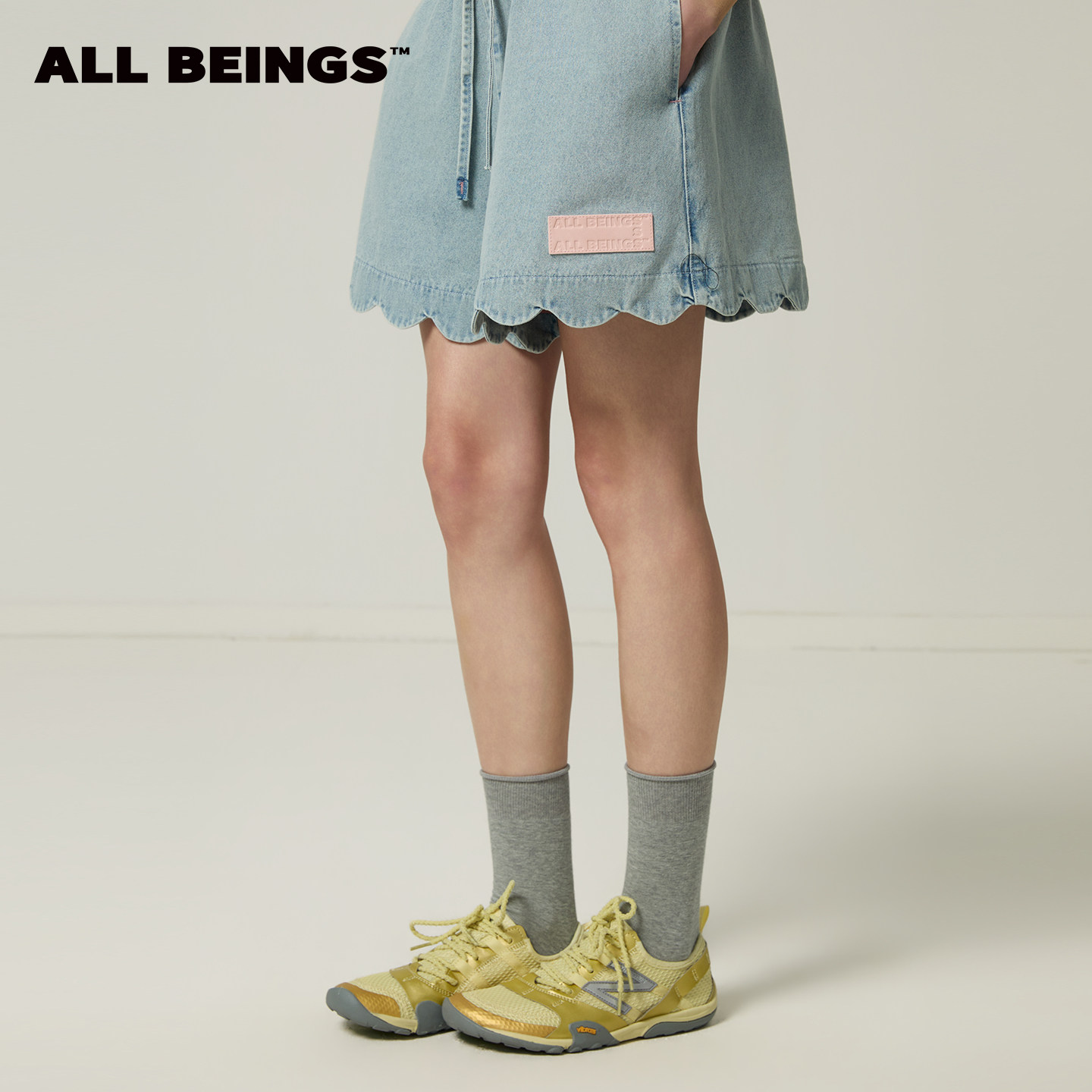 ALL BEINGS26SS春夏新款浅蓝洗水花边牛仔松紧腰休闲百搭短裤