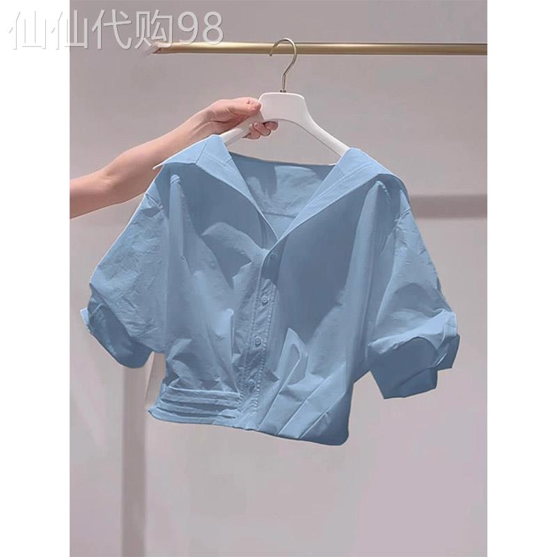 蓝色翻领短款衬衫女夏季欧洲站2026新款甜美气质减龄百搭短袖上衣