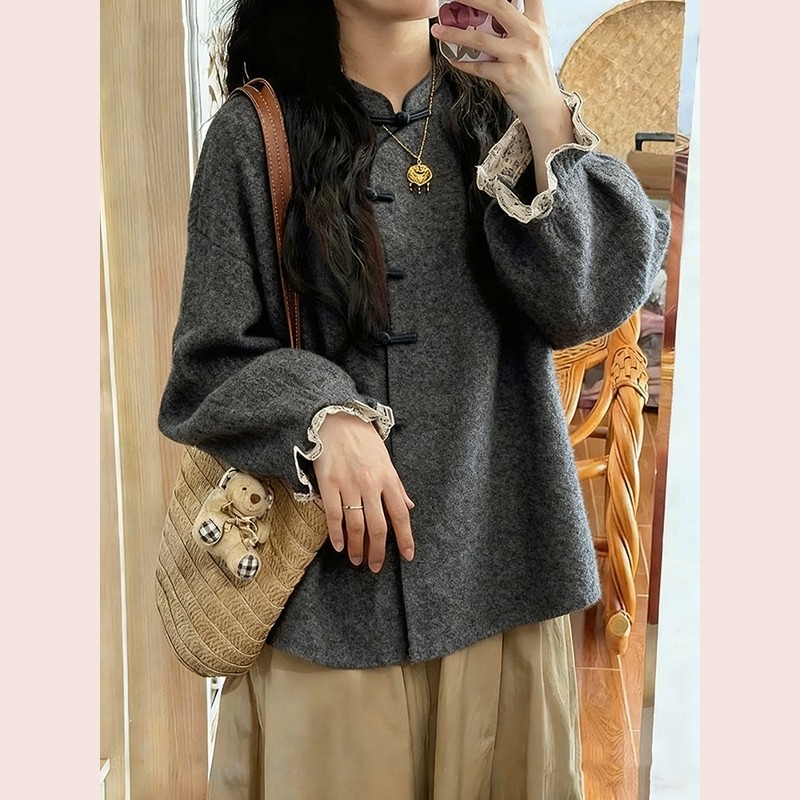 新中式国风深灰色斜襟盘扣蕾丝袖针织衫慵懒高级感氛围感毛衣秋季