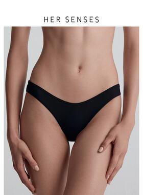 HER SENSES/何识律动系列系绳环保纱线中腰三角裤P140