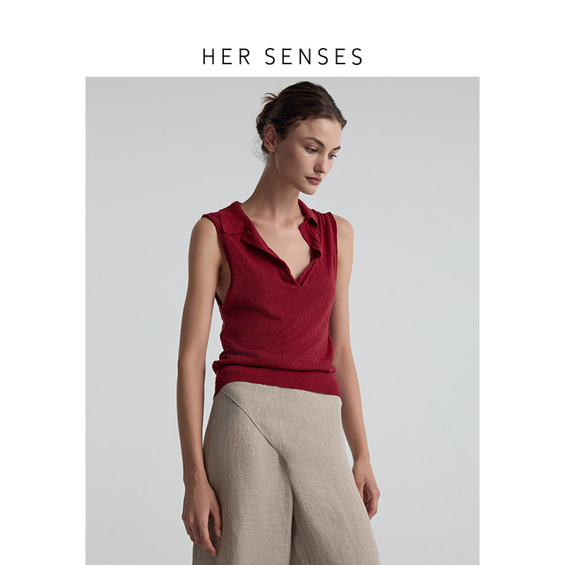 HER SENSES/何识时装系列翻领深V设计无袖针织背心HTT38