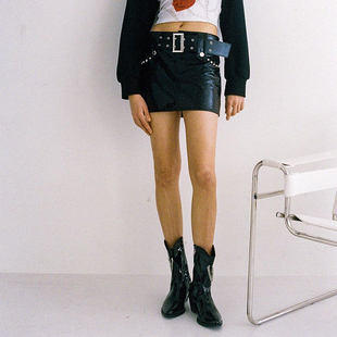 饰A字短款 CLUT 金属铆钉皮质腰带装 宁艺卓同款 半身裙 STUDIO