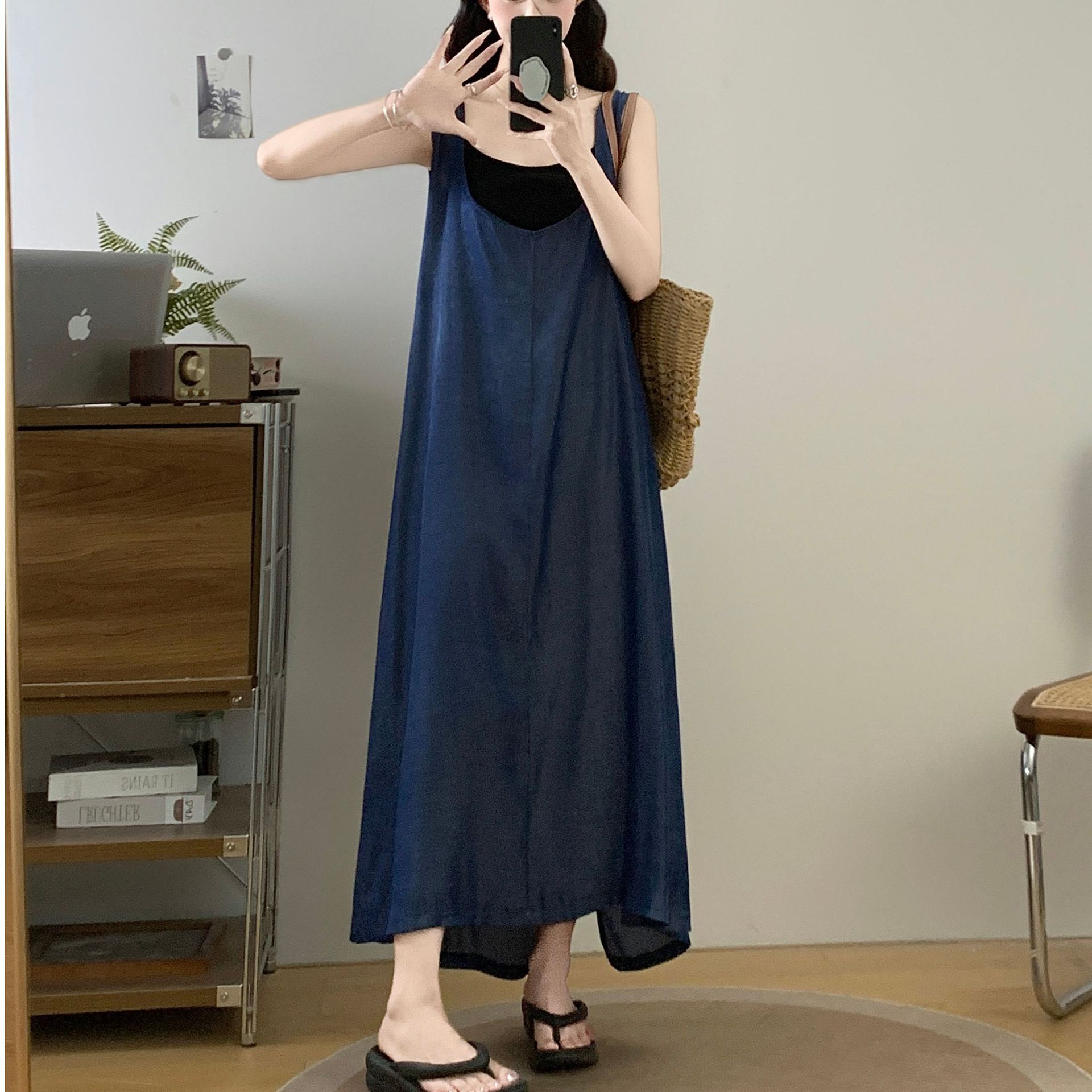深蓝色盐系冷淡风连衣裙女夏季新款韩版时尚简约宽松慵懒风休闲裙