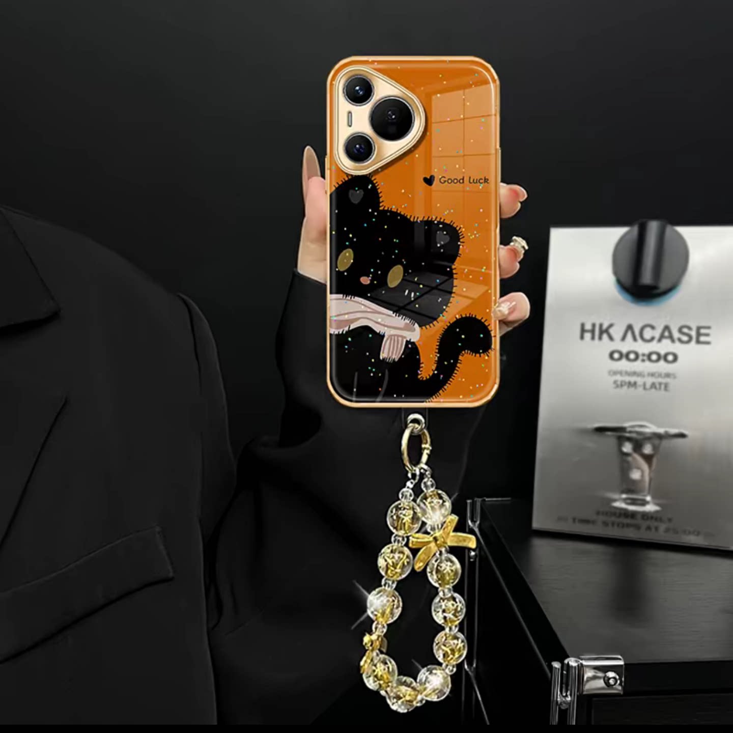 黑色猫咪电镀水凝壳适用华为pura70Pro手机套新款简约高颜值可爱p60/50硅胶防摔带手链pura80Pro手机套女款