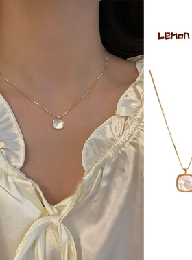 小香风精致贝壳项链女ins高级感气质轻奢纯银简约贝母锁骨链配饰