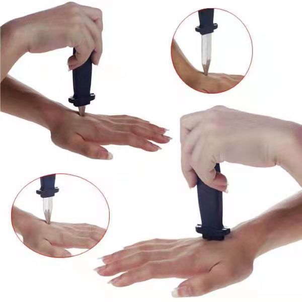 仿真玩具男孩伸缩刀塑料魔术道具弹力刀整人刺刀诡刀愚人节假匕手