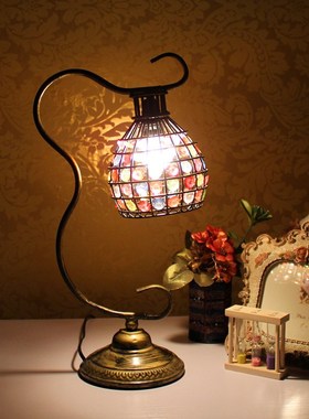 Rural contracted Europe type desk lamp retro beaded lamp adj