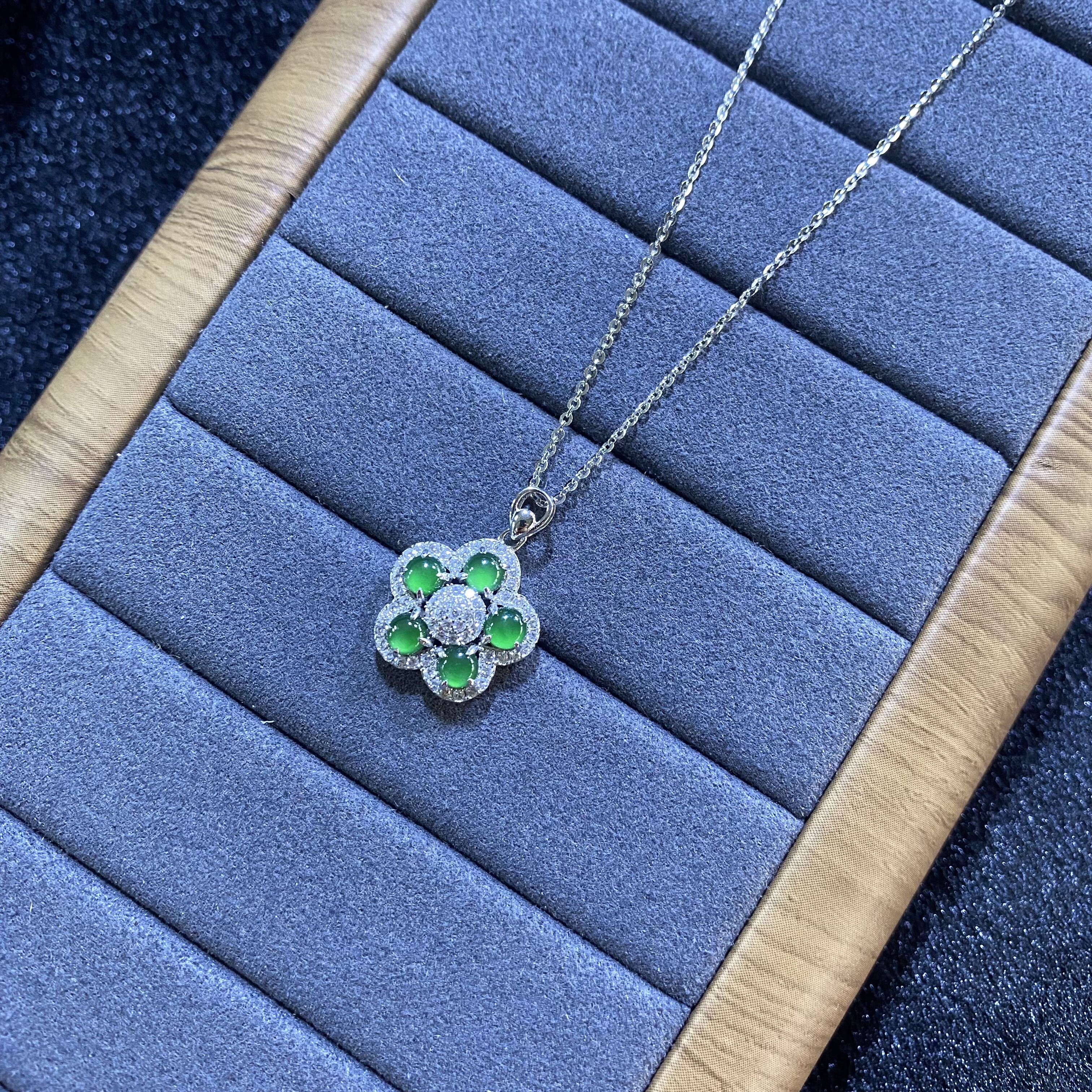 新款A货冰种翡翠多蛋面吊坠情人节生日礼物S925银镶嵌电镀18K金