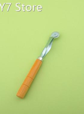 Wooden handle, stainless steel crimping wheel, cloth-pressin