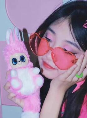 ins网红果冻桃心墨镜女街