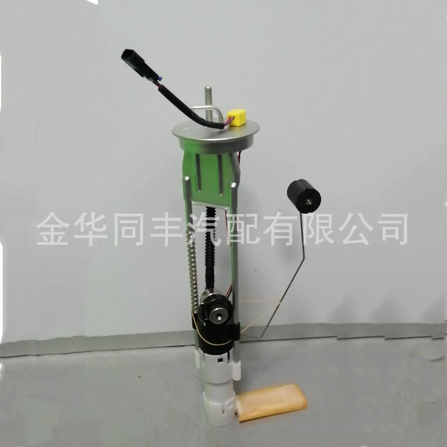 摩托车油泵总成22043062520817量