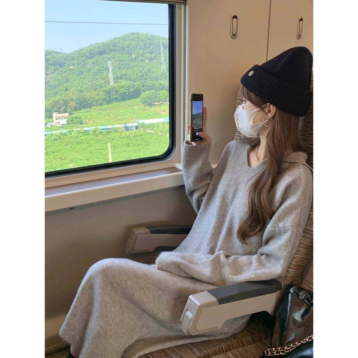 日系慵懒风连帽针织连衣裙女春秋中长款内搭毛衣裙宽松打底卫衣裙