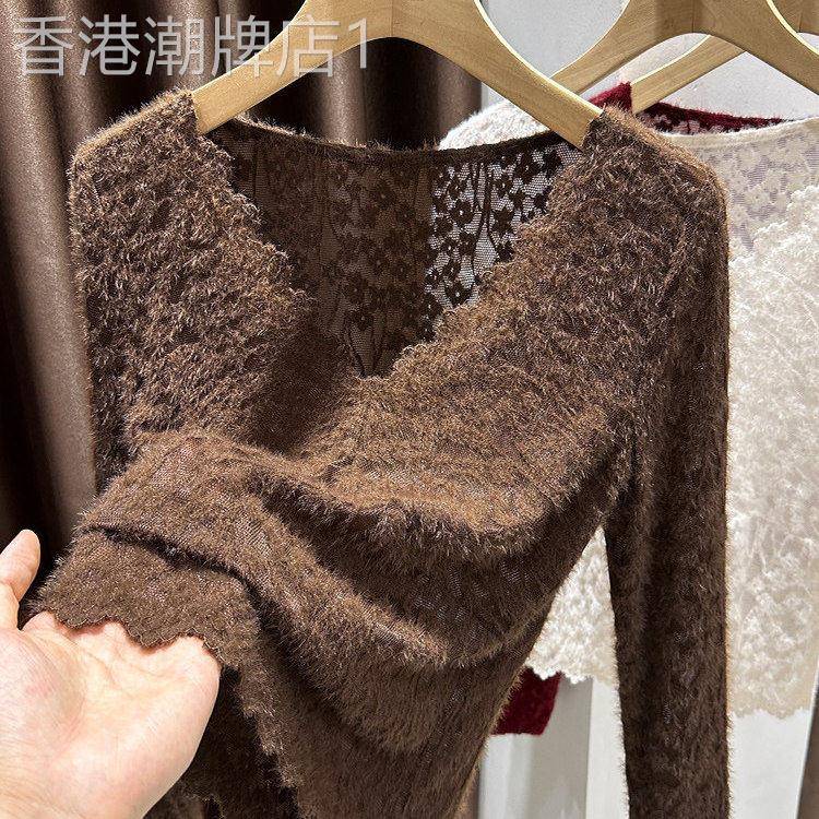 咖色花纹蕾丝V领打底衫女春秋2026年新款美拉德花边网纱内搭上衣
