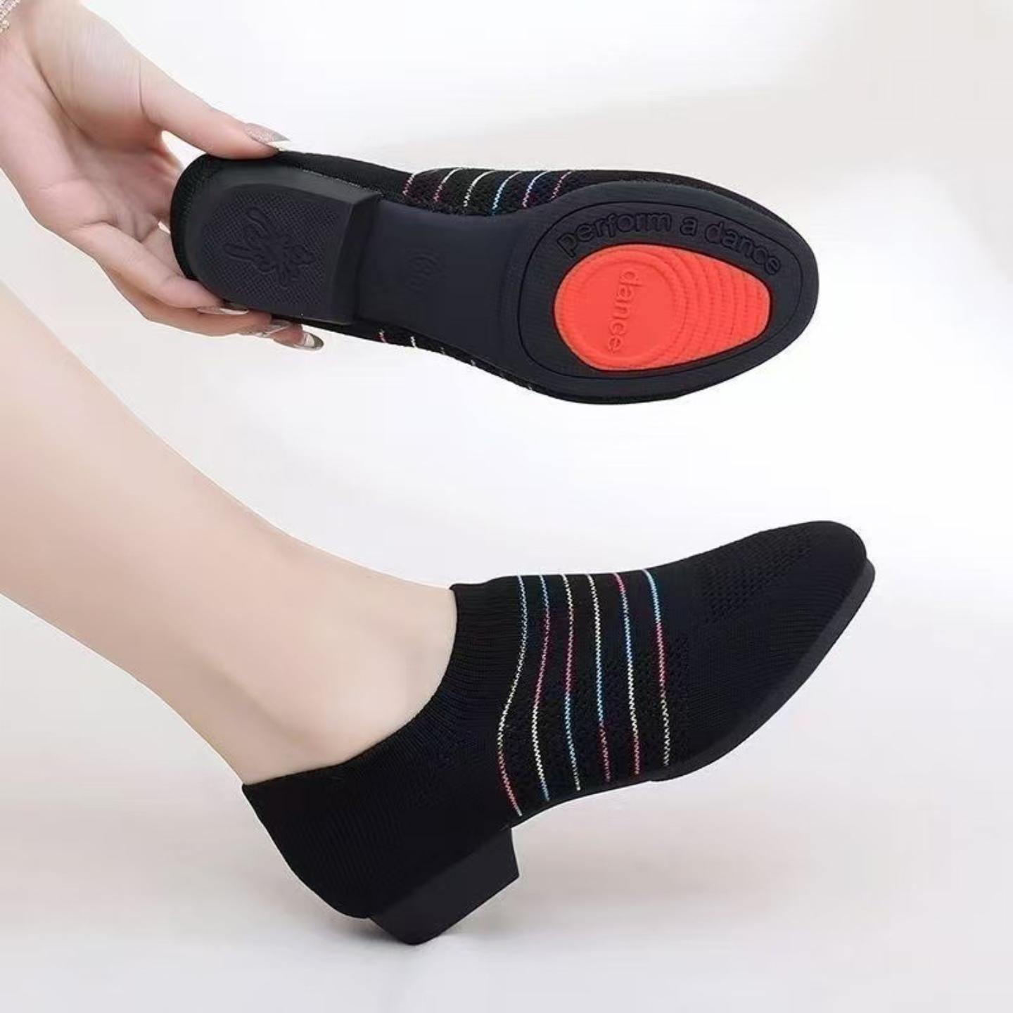 舞蹈鞋女软底爵士舞鞋透气飞织