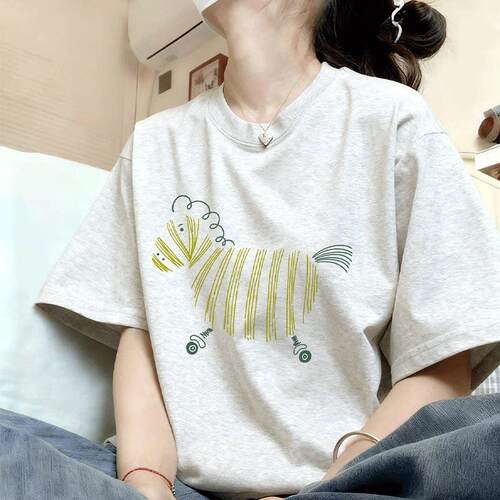 纯棉白灰色T恤女夏短袖2026新款爆款设计感半袖上衣时尚洋派T恤
