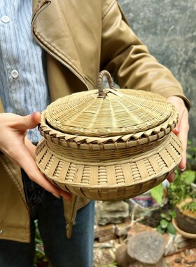 手工竹编制品带盖装茶叶