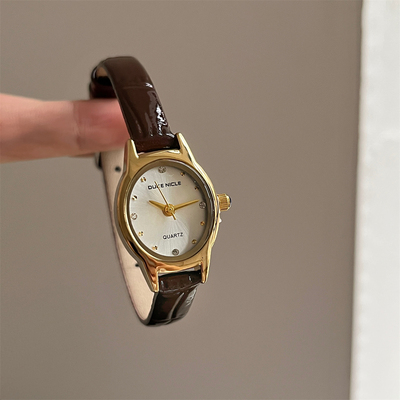 DUCKNICLE高级椭圆形手表女