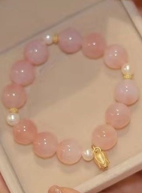 水蜜桃珍珠手链女款小众设计手持