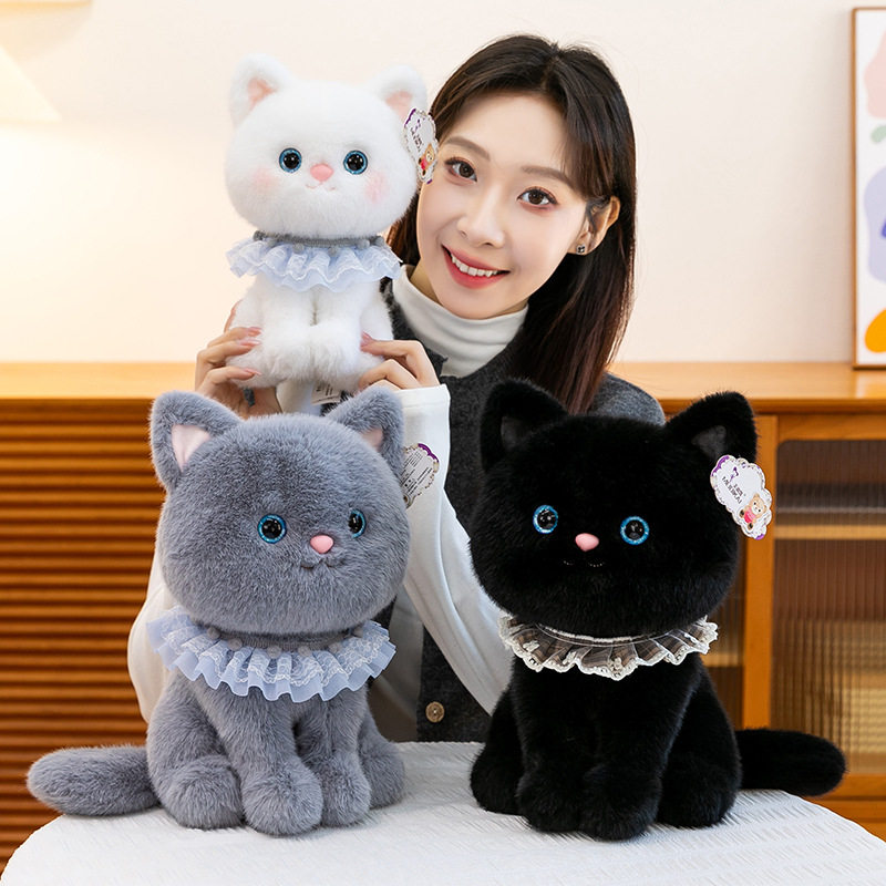 贝拉猫毛绒公仔床上陪睡治愈少女