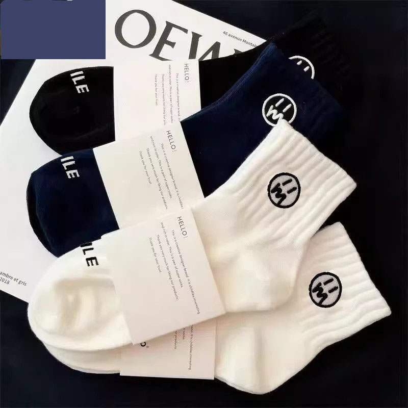 袜子男女黑白中筒袜四季纯色运动袜吸汗防臭ins潮多件套