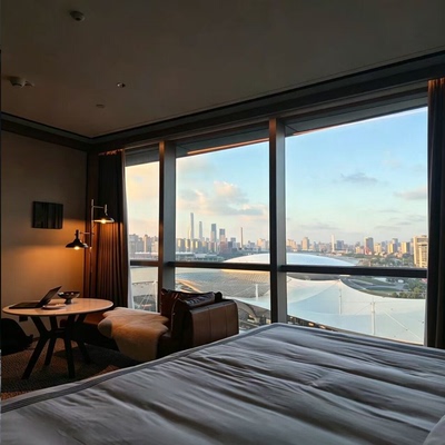 上海洲际希尔顿皇冠假日世博桐森瑞金酒店预订1晚特惠套餐含双早
