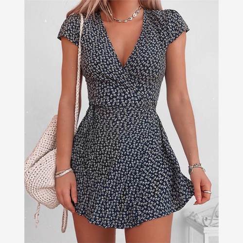 碎花v领收腰连衣裙女 夏Floral V-Neck Short Sleeve Mini Dress