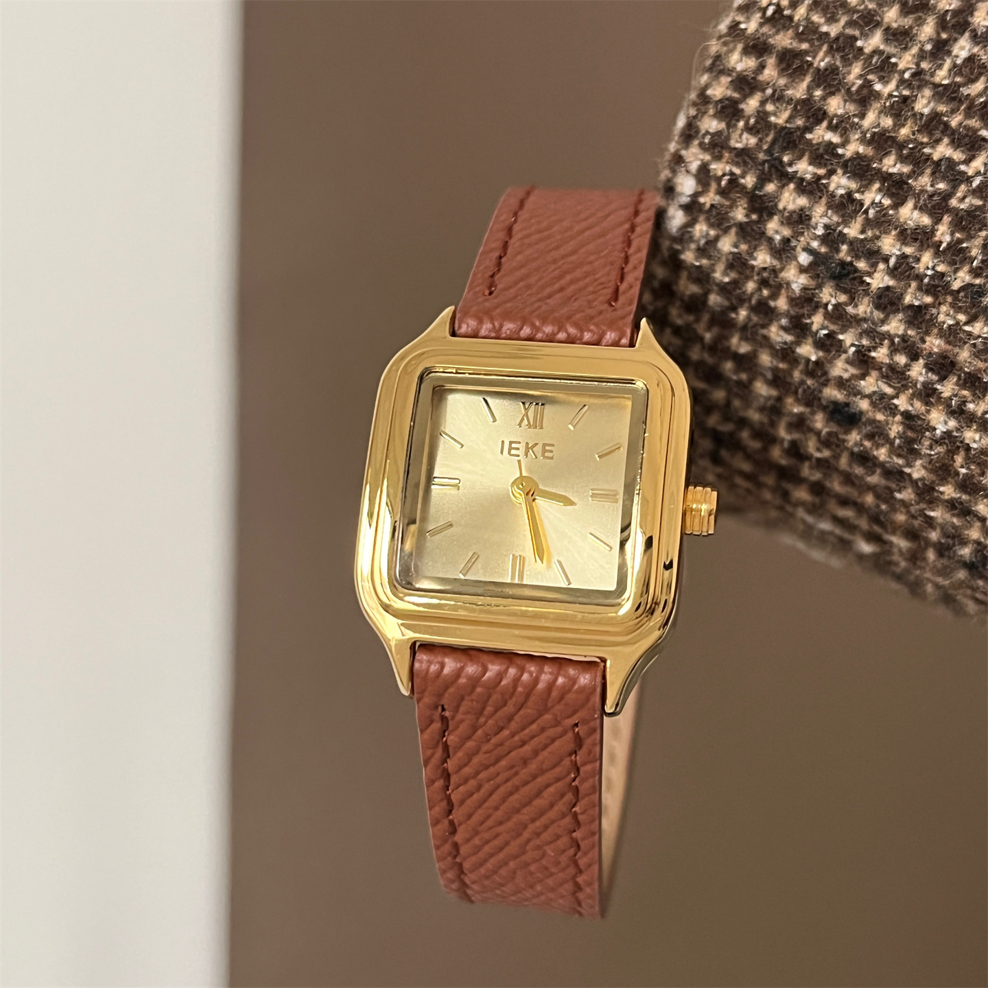 IEKE极简小方块复古风女款腕表