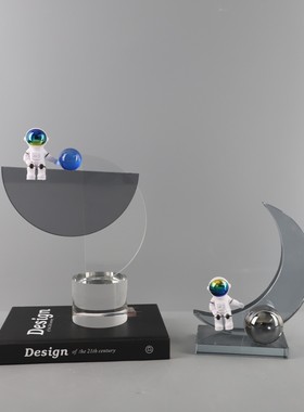 欧式创意简约水晶太空人摆件书房玄关卧室办公室餐厅茶几