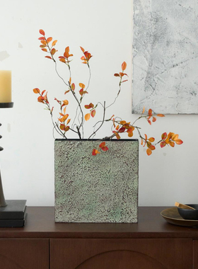 印度进口简约中古风斑驳锈痕方形绿色花瓶样板间插干花器装饰摆件