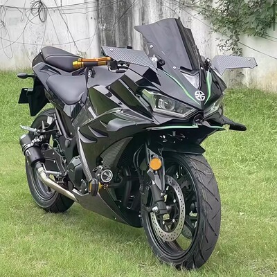 雅马哈跑车400cc川崎小忍者趴赛