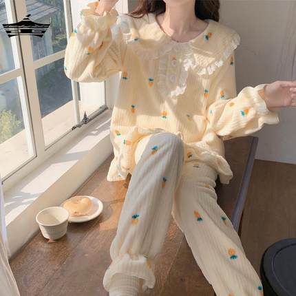 睡衣女秋冬季珊瑚绒法兰绒加厚甜美可爱公主风娃娃领家居服两件套