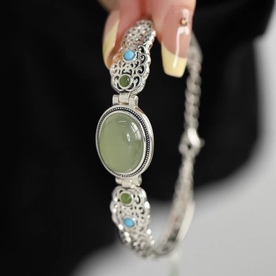 925银复古新中式蛋面和田玉手镯
