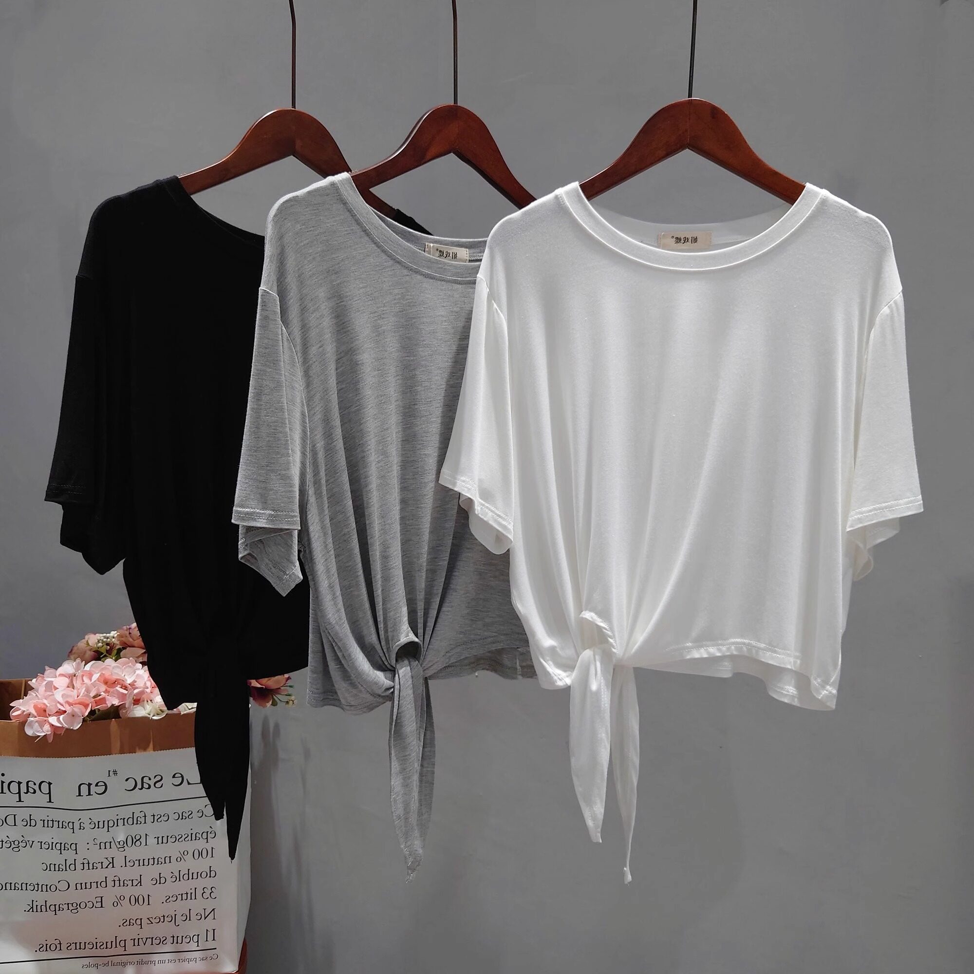 女不规则打结系带瑜伽服上衣