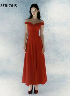 CAMEY LIU 2026春夏新款法式收腰白色连衣裙简约轻奢气质名媛长裙