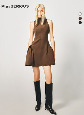 CHATS BY C.DAM 2025秋新款对称褶皱金属纽扣短裙女无袖连衣裙