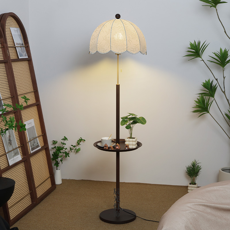新款中古落地灯客厅置物一体