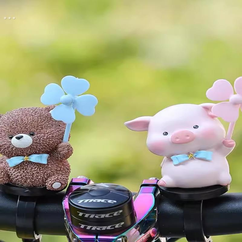 可爱小猪风车竹蜻蜓电动车汽车载摆件后视镜摩托车自行机车装饰品