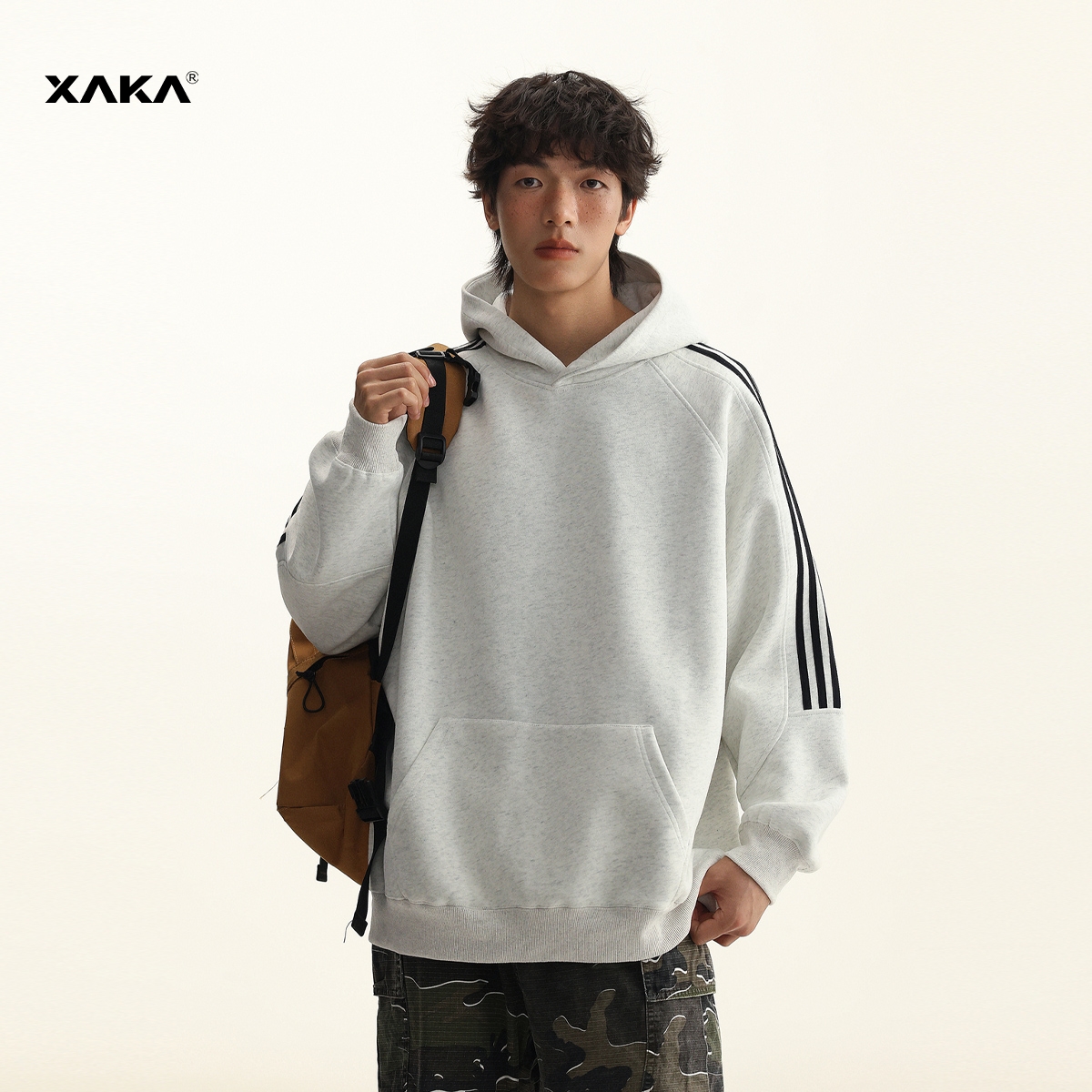 XAKA潮套头卫衣青春流行