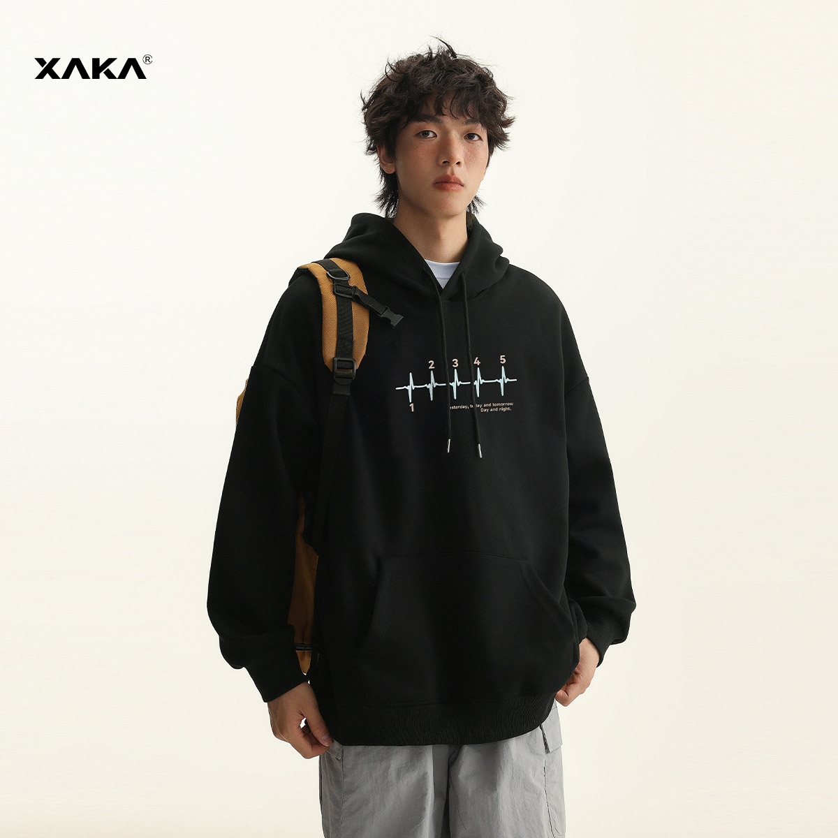 XAKA潮套头卫衣青春流行