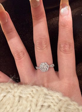 璀璨烟火鸽子蛋戒指2026新款爆款轻奢小食指戒高级指环