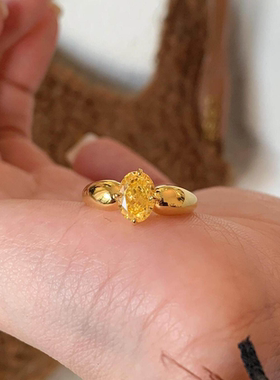 蛋形黄色闪钻戒指时尚高级感中古风女招财黄色闪钻戒指